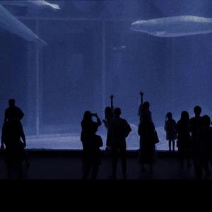 一边摸下面一边吃奶快点好难受
